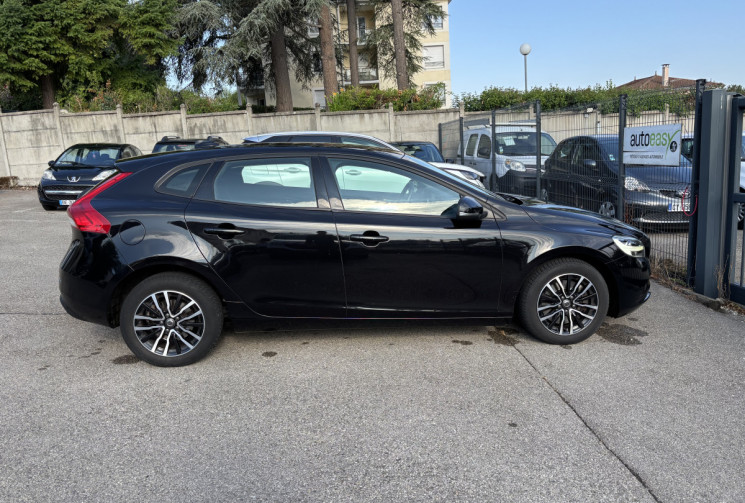 Volvo V40 D2 / 120 CH / BUSINESS GEARTRONIC