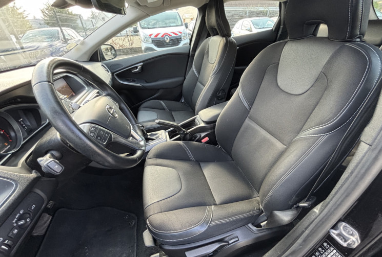 Volvo V40 D2 / 120 CH / BUSINESS GEARTRONIC