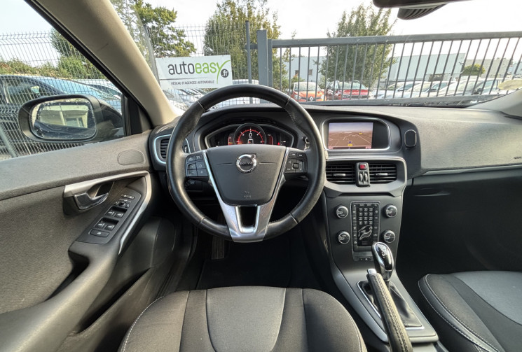 Volvo V40 D2 / 120 CH / BUSINESS GEARTRONIC
