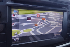 Toyota AURIS  Hybride 136h Style - Sièges chauffants - Toit Panoramique