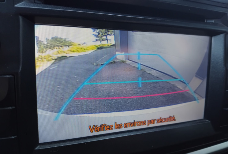 Toyota AURIS  Hybride 136h Style - Sièges chauffants - Toit Panoramique