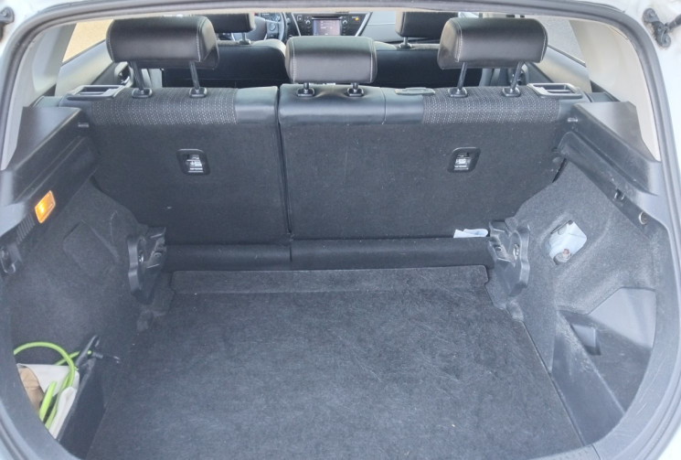 Toyota AURIS  Hybride 136h Style - Sièges chauffants - Toit Panoramique