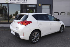 Toyota AURIS  Hybride 136h Style - Sièges chauffants - Toit Panoramique