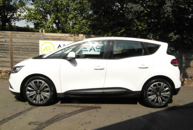 Renault Scénic SCENIC IV DCI 95 ENERGY LIFE