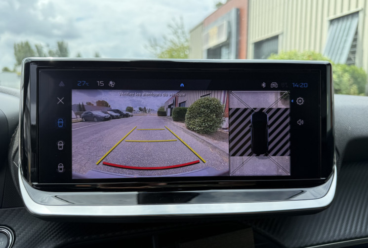 Peugeot 2008  1.2 Puretech EAT8 130 ALLURE /CARPLAY/SIEGES CHAUFFANTS/ REGULATEUR ADAPTATIF