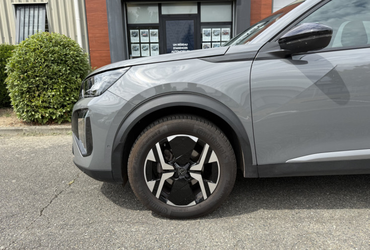Peugeot 2008  1.2 Puretech EAT8 130 ALLURE /CARPLAY/SIEGES CHAUFFANTS/ REGULATEUR ADAPTATIF
