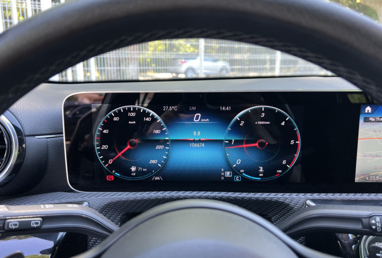 Mercedes Classe A 200 d 150 Style Line 8G-DCT / Caméra / Angles Morts / Ecran 10 Pouces