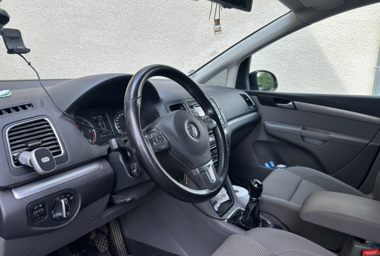 Volkswagen SHARAN III 2.0 TDi 16V CR DPF BlueMotion 140 cv confortline 1 er MAIN