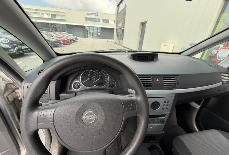 Opel MERIVA Uniquement pour professionnel du commerce automobile