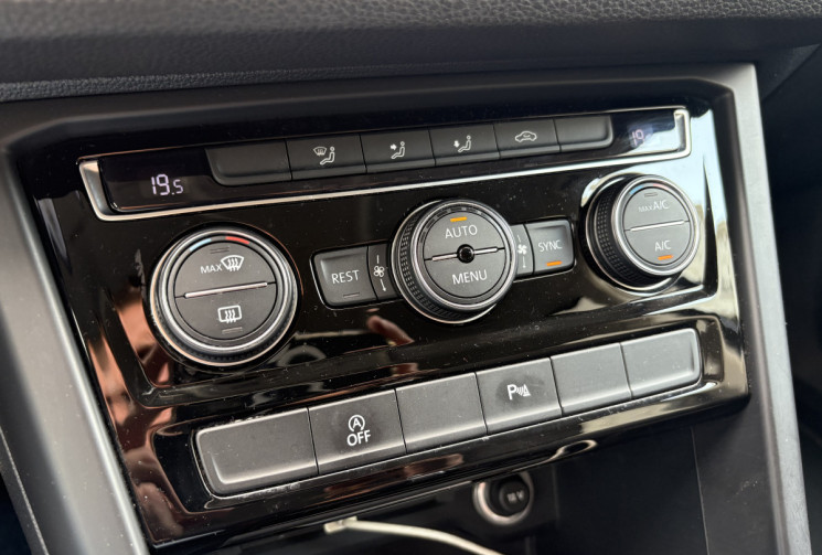 Volkswagen Touran SOUND 115 cv 1.6 TDI DSG7 * Carplay * Caméra * Attelage * Excellent état