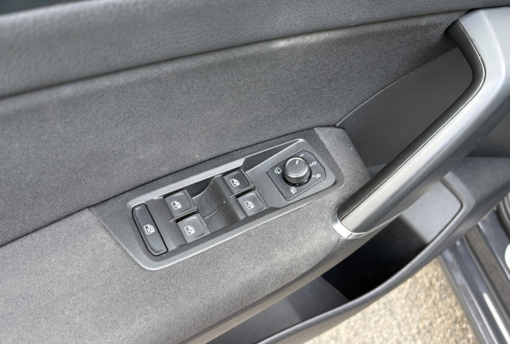 Volkswagen Touran 1.6 TDI 16V BlueMotion DSG7 115 cv Boîte auto