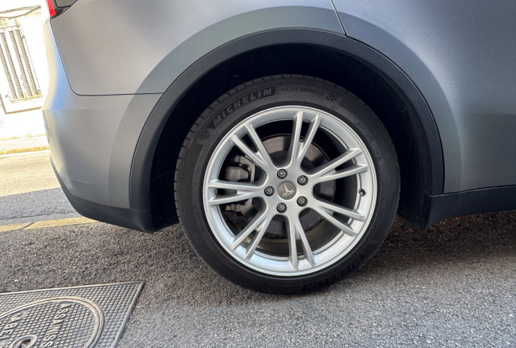 Tesla Model Y long range grande autonomie 514 cv dual motor option surboost origine France 2em main 