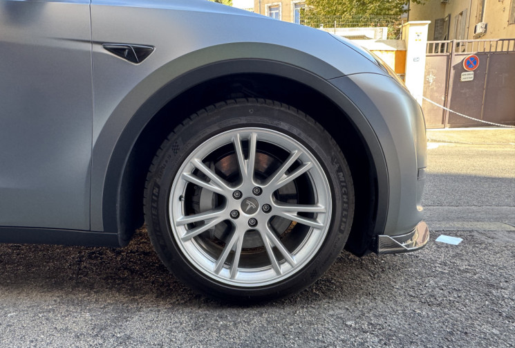 Tesla Model Y long range grande autonomie 514 cv dual motor option surboost origine France 2em main 
