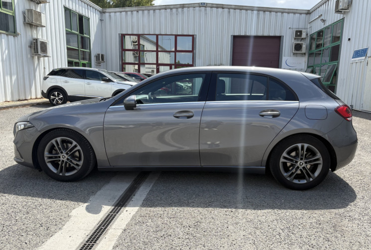 Mercedes Classe A 160 STYLE Line 109 cv 1.3 Ti * Carplay * Caméra * Jantes 17