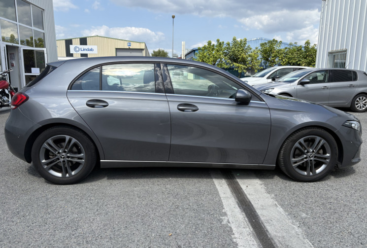 Mercedes Classe A 160 STYLE Line 109 cv 1.3 Ti * Carplay * Caméra * Jantes 17