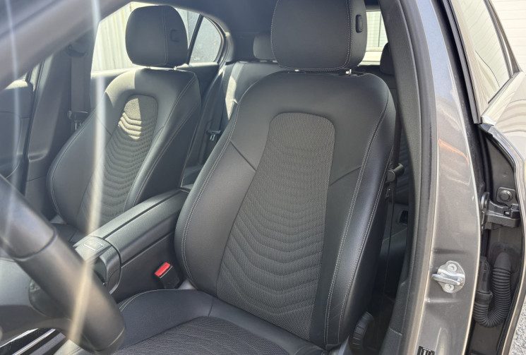 Mercedes Classe A 160 STYLE Line 109 cv 1.3 Ti * Carplay * Caméra * Jantes 17