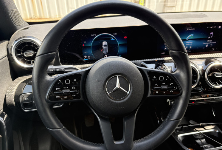Mercedes Classe A 160 STYLE Line 109 cv 1.3 Ti * Carplay * Caméra * Jantes 17