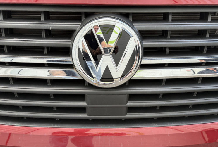 Volkswagen Transporter VOLKSWAGEN TRANSPORTER VI (2) 6.1 2.0 TDI 150 L1H1 EDITION