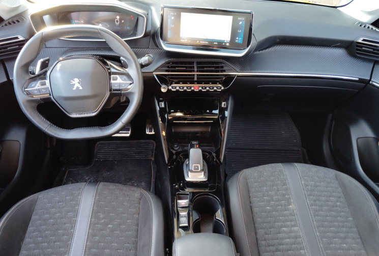 Peugeot 208 1.2 PureTech 100ch S&S GT EAT8