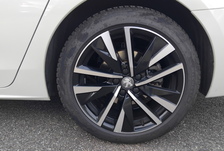 Peugeot 508 HYBRIDE 225 e-EAT8 GT Pack - Son Focal - Sièges chauffants