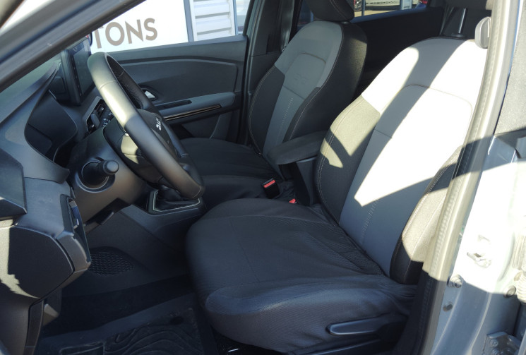 Dacia Jogger 1.6 hybrid 140ch Extreme 7 places Dacia Jogger 1.6 hybrid 140ch Extreme 7 places