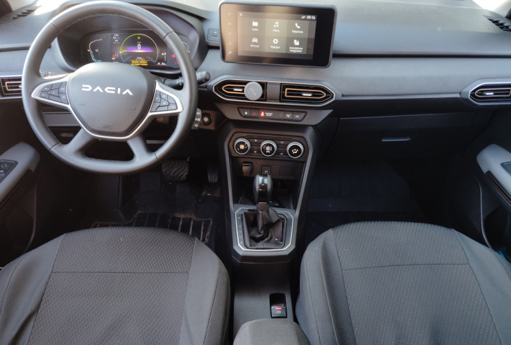 Dacia Jogger 1.6 hybrid 140ch Extreme 7 places Dacia Jogger 1.6 hybrid 140ch Extreme 7 places