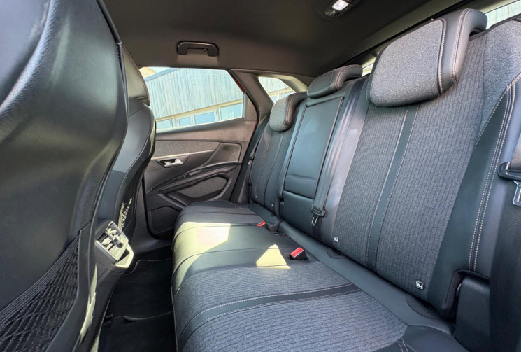 Peugeot 3008  II 1.2  130 GT LINE / BON ETAT / GARANTIE 12 MOIS 