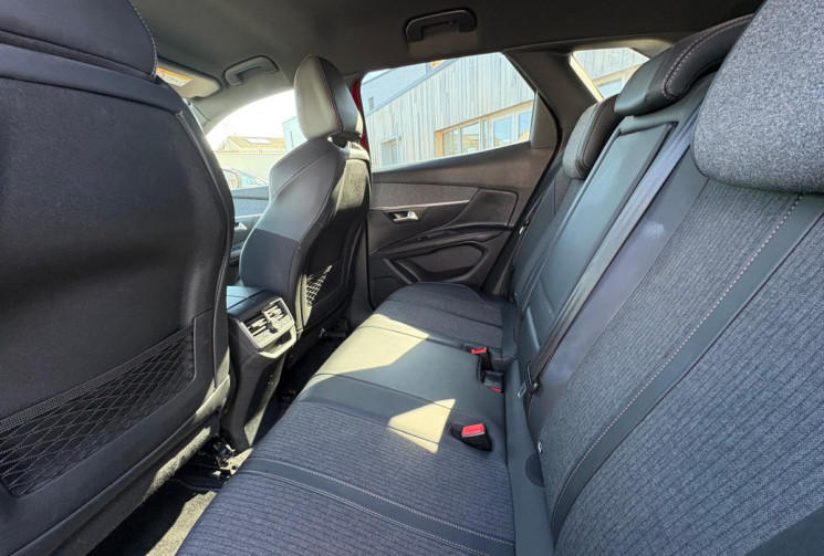 Peugeot 3008  II 1.2  130 GT LINE / BON ETAT / GARANTIE 12 MOIS 
