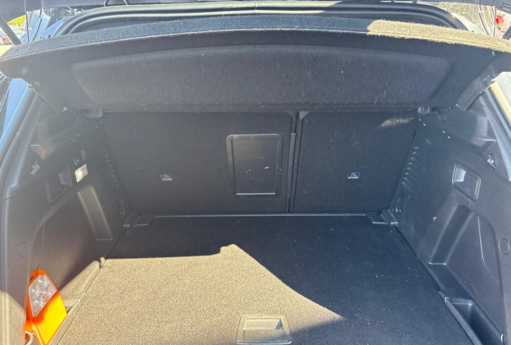 Peugeot 3008  II 1.2  130 GT LINE / BON ETAT / GARANTIE 12 MOIS 