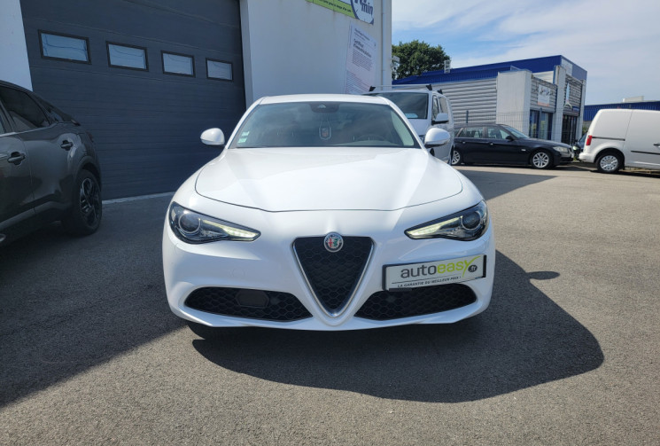 Alfa Romeo Giulia 2.2 JTD 16V AT8 180 cv Boîte auto LUSSO