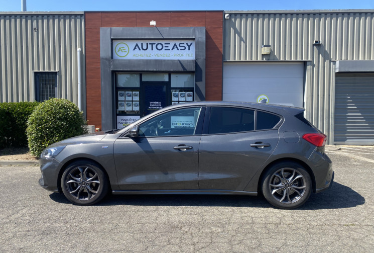 Ford Focus ST-Line 1.5 TDCI 120 / Boîte auto / Carplay