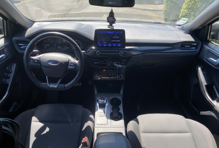 Ford Focus ST-Line 1.5 TDCI 120 / Boîte auto / Carplay