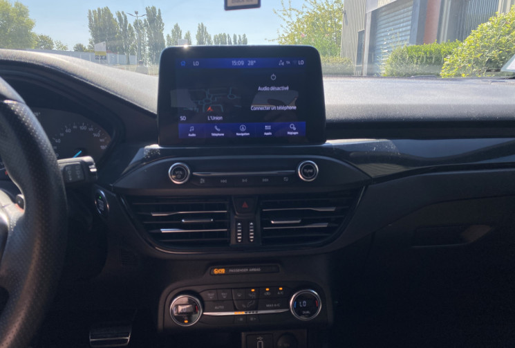 Ford Focus ST-Line 1.5 TDCI 120 / Boîte auto / Carplay