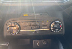 Ford Focus ST-Line 1.5 TDCI 120 / Boîte auto / Carplay