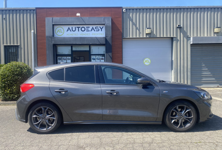 Ford Focus ST-Line 1.5 TDCI 120 / Boîte auto / Carplay