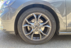 Ford Focus ST-Line 1.5 TDCI 120 / Boîte auto / Carplay
