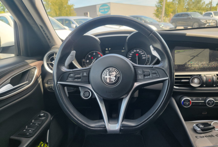 Alfa Romeo Giulia 2.2 JTD 16V AT8 180 cv Boîte auto LUSSO