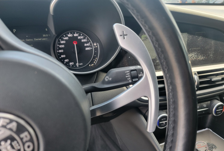 Alfa Romeo Giulia 2.2 JTD 16V AT8 180 cv Boîte auto LUSSO