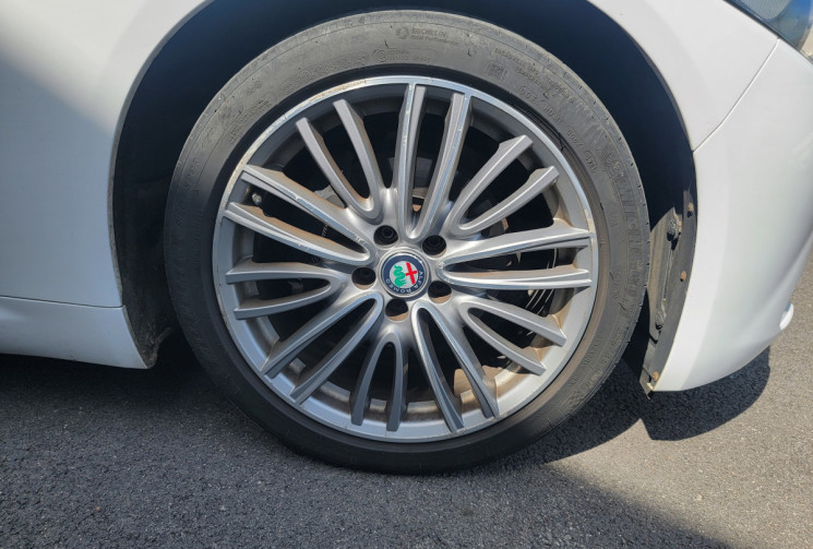 Alfa Romeo Giulia 2.2 JTD 16V AT8 180 cv Boîte auto LUSSO