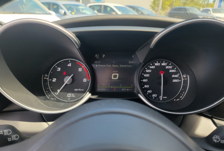 Alfa Romeo Giulia 2.2 JTD 16V AT8 180 cv Boîte auto LUSSO