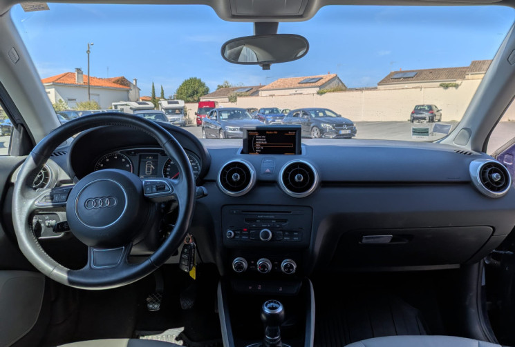 Audi A1 I 3 Portes 1.2 TFSI 85 AMBITION