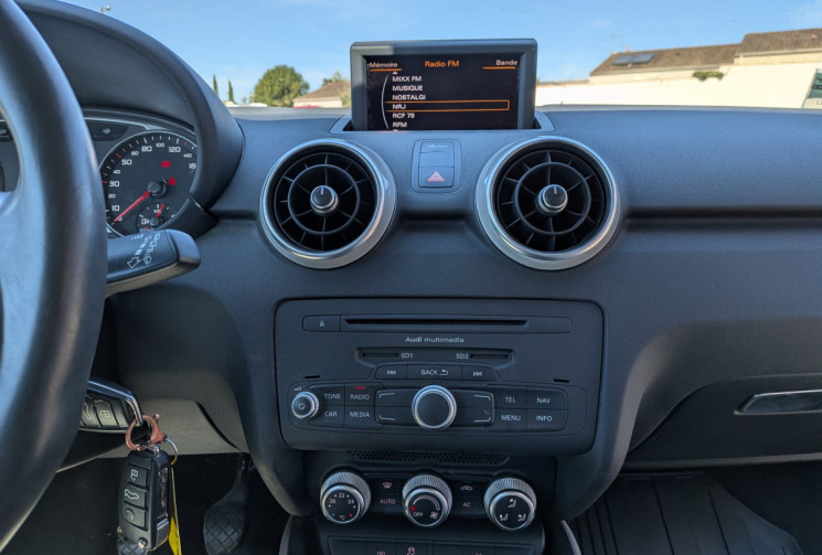 Audi A1 I 3 Portes 1.2 TFSI 85 AMBITION