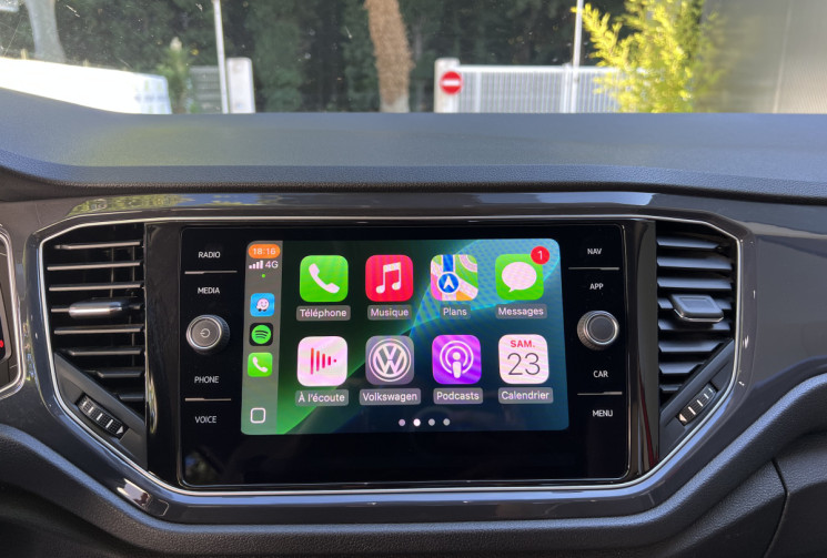 Volkswagen T-Roc 1.5 TSI EVO 150 Carat Exclusive / Toit Ouvrant / Attelage / Carplay / Keyless / ACC