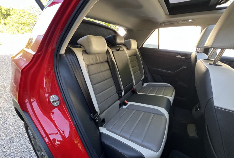 Volkswagen T-Roc 1.5 TSI EVO 150 Carat Exclusive / Toit Ouvrant / Attelage / Carplay / Keyless / ACC