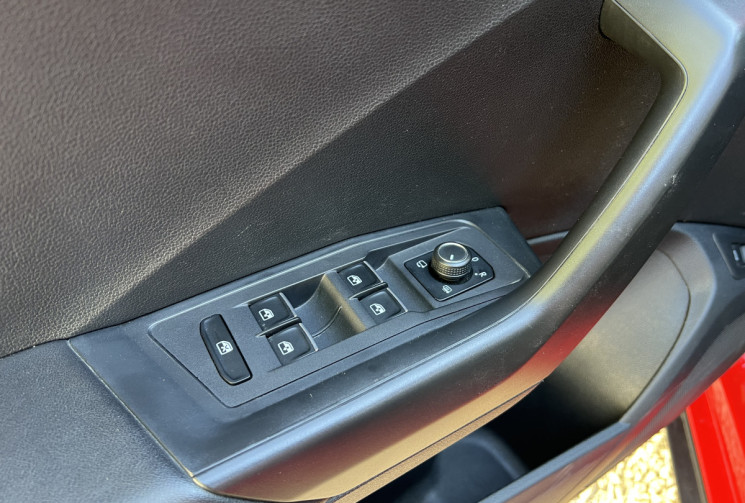 Volkswagen T-Roc 1.5 TSI EVO 150 Carat Exclusive / Toit Ouvrant / Attelage / Carplay / Keyless / ACC