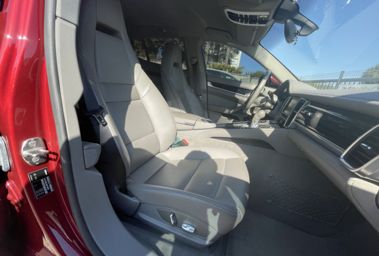 Porsche Panamera 4 PDK 3.6 / 300 CH