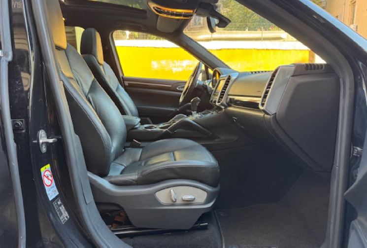 Porsche Cayenne 3.0D 245 cv origine France 3em main / TOIT OUVRANT/ JA 21POUCE / SIEGES CHAUFFANT/ 