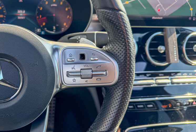 Mercedes Classe C  C200 AMG-Line 184 BVA Toit Ouvrant Burmester CAM360 Sièges à mém Suivi Mercedes