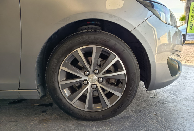 Peugeot 308 II 1.2 ESS 130CV ENTRETIEN EXCLUSIF CONCESSION GARANTIE 1AN  