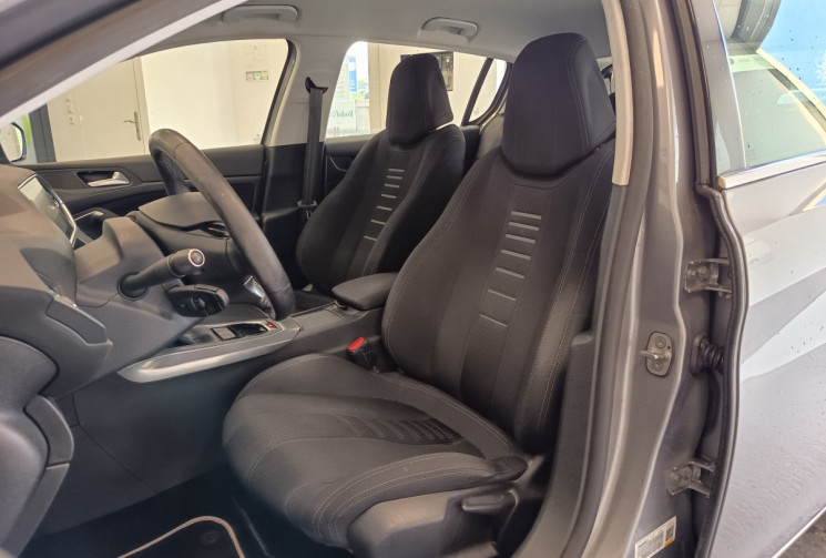 Peugeot 308 II 1.2 ESS 130CV ENTRETIEN EXCLUSIF CONCESSION GARANTIE 1AN  
